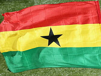 Ex-Ghana coach ends hotel sit-...
